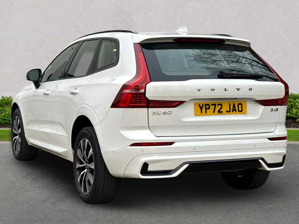Volvo XC60 2.0 B4d Plus Dark Awd Geartronic YP72JAO White #2