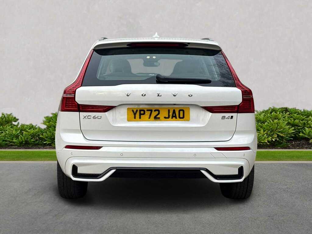 Volvo XC60 2.0 B4d Plus Dark Awd Geartronic YP72JAO White #4