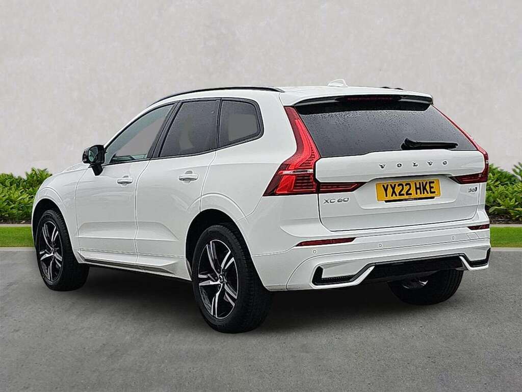 Volvo XC60 2.0 B5p R Design Awd Geartronic YX22HKE White #2