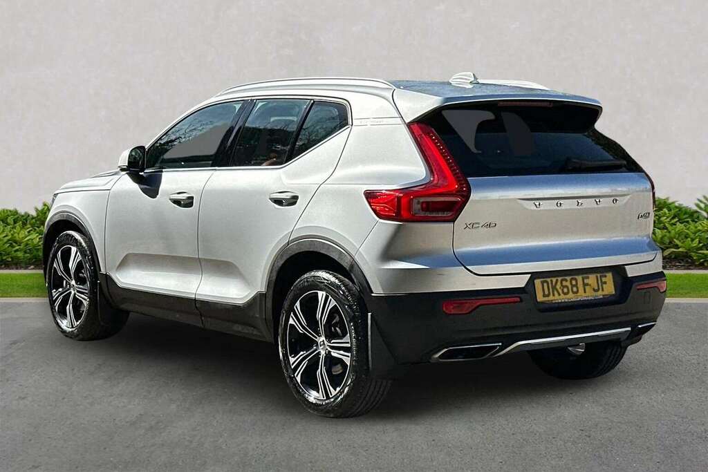 Volvo XC40 2.0 D4 190 Inscription Pro Awd Geartronic DK68FJF Silver #2