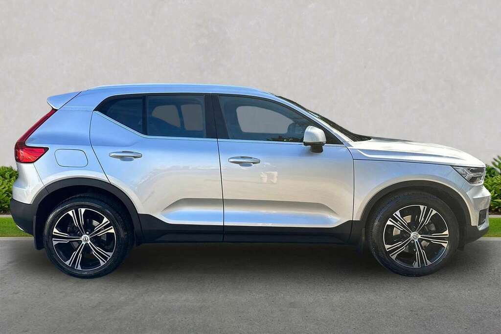 Volvo XC40 2.0 D4 190 Inscription Pro Awd Geartronic DK68FJF Silver #3