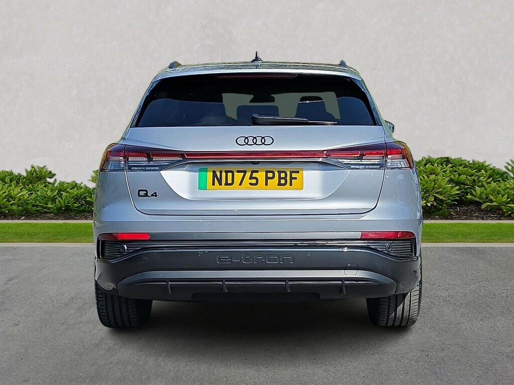 Audi Q4 E Tron 210Kw 45 Quattro 82Kwh Black Edition ND75PBF Silver #4