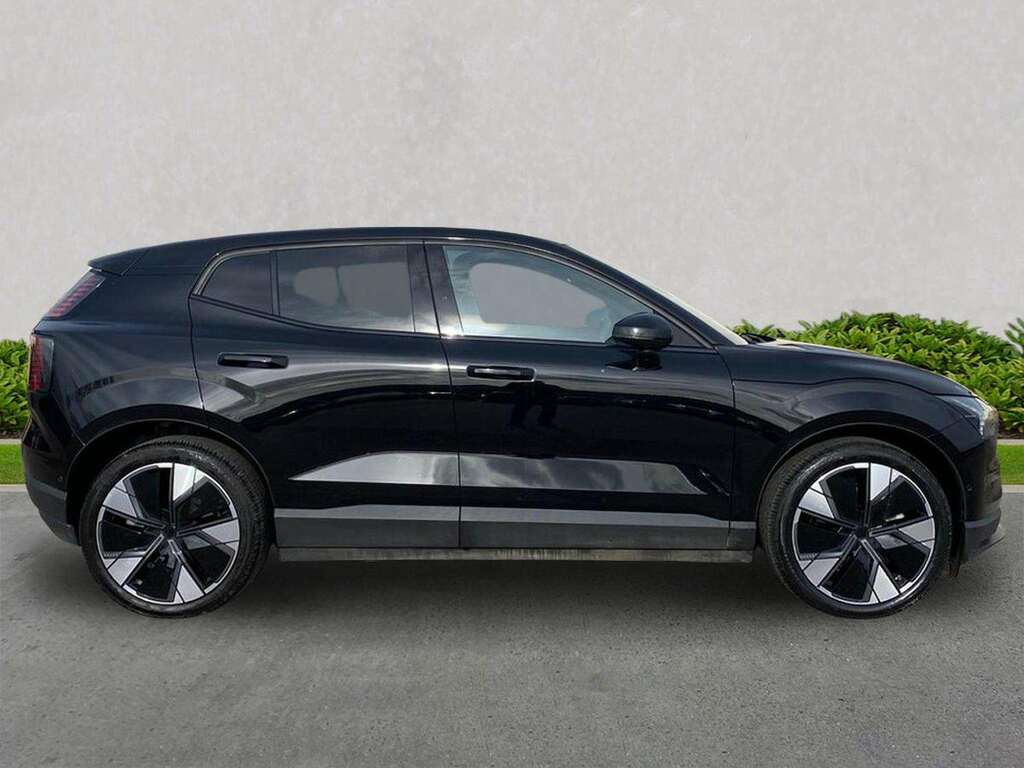 Volvo EX30 200Kw Sm Extended Range Ultra 69Kwh AX25DXT Black #3