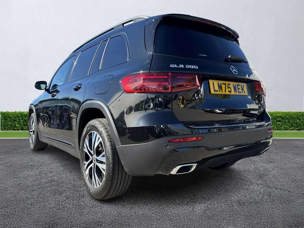 Mercedes-Benz GLB Class Glb 200 Sport Executive 7G-tronic Black #2