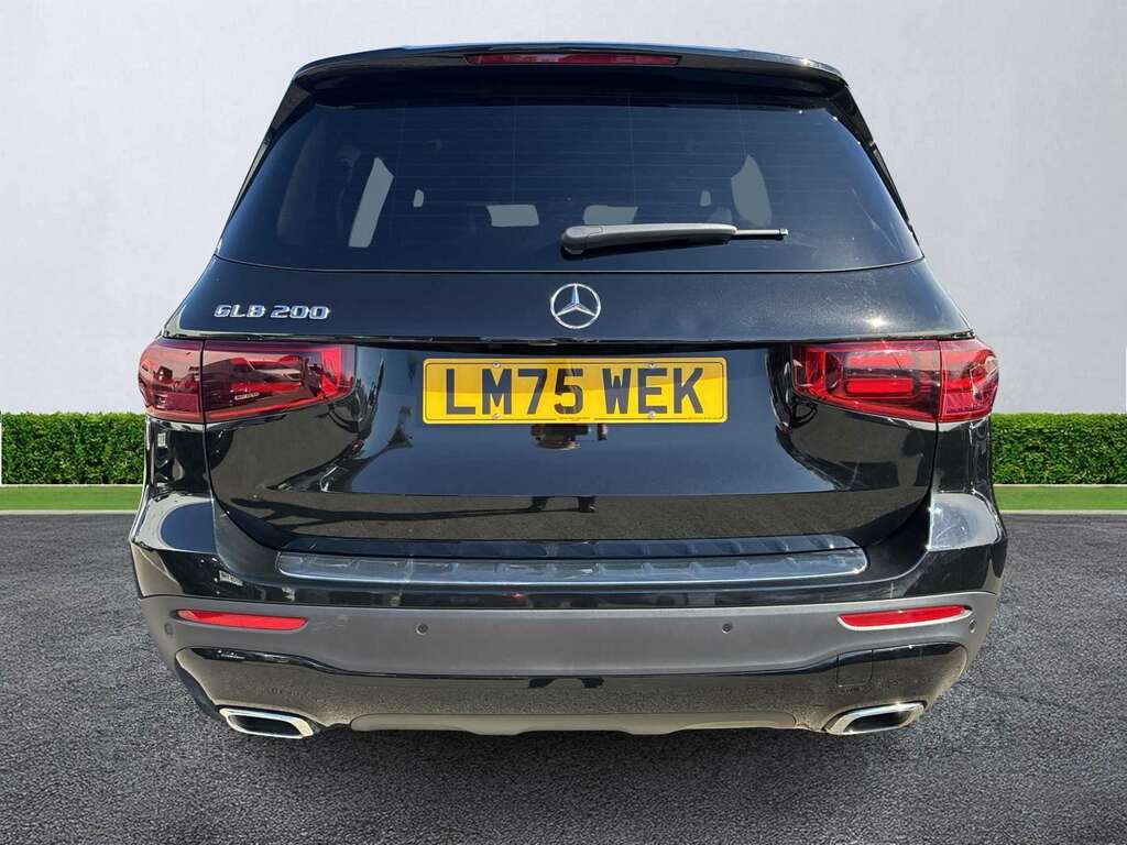 Mercedes-Benz GLB Class Glb 200 Sport Executive 7G-tronic Black #4