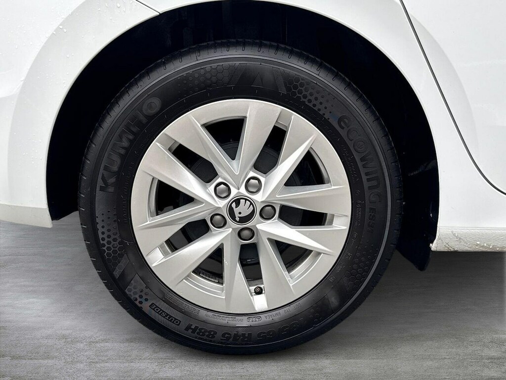 Skoda Fabia 1.0 Tsi Se Edition Hatchback Eur GL25NPE White #6