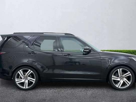 Land Rover Discovery 3.0 D350 Dynamic Hse KT74DEU Black #5