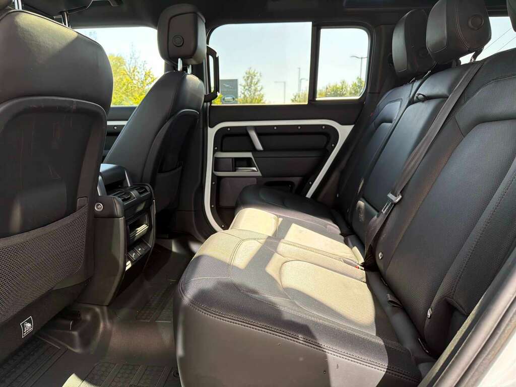 Land Rover Defender 110 3.0 D250 X-dynamic Hse 110 KK23TWP White #4