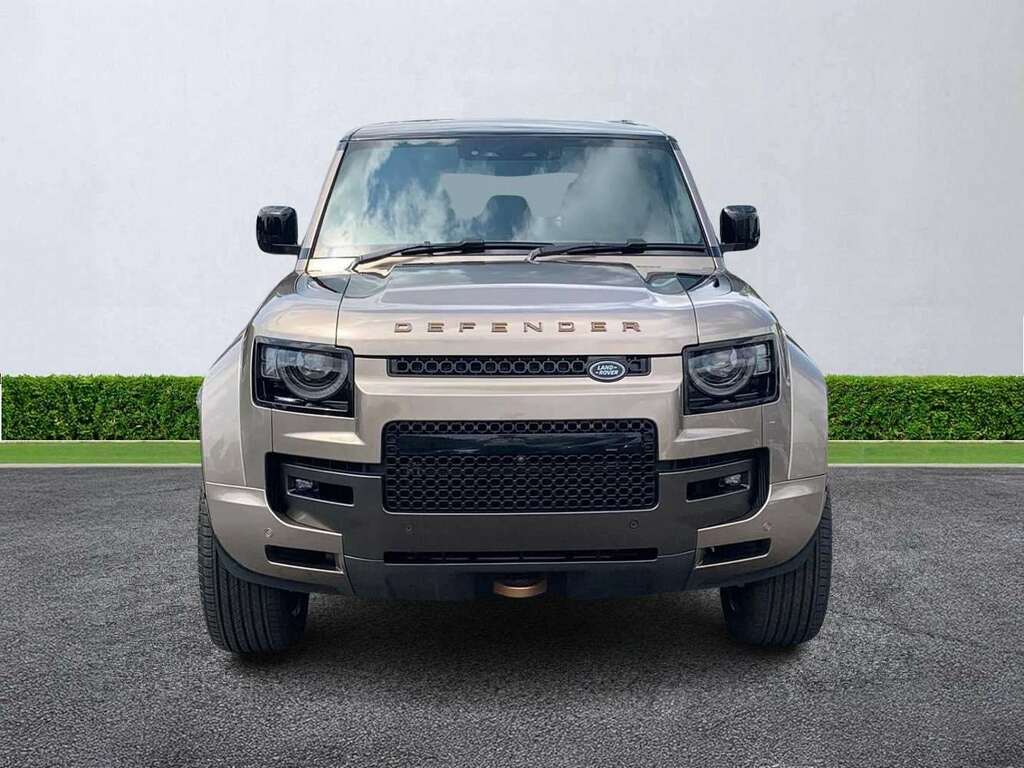 Land Rover Defender 110 4.4 P635 Octa 110 Gold #5