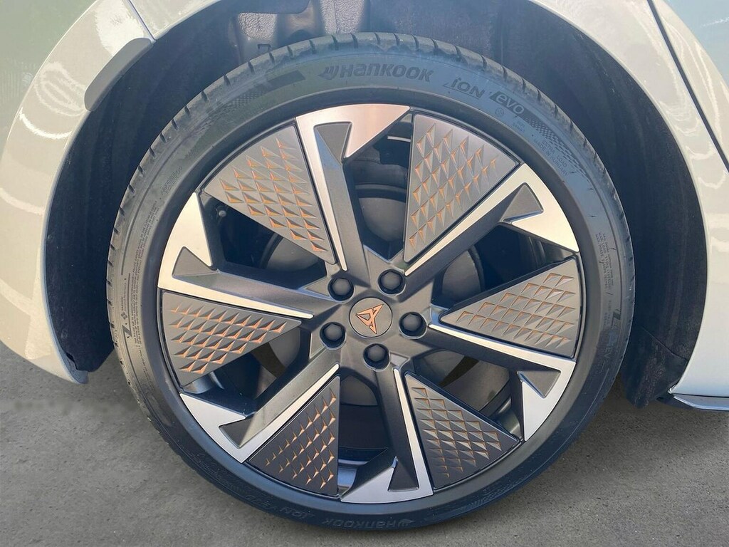 Cupra Born 240Kw E-boost Vz 79Kwh MW26OJD Silver #6
