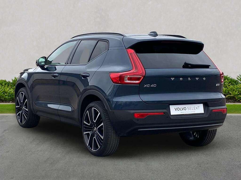 Volvo XC40 2.0 B3p Ultra Dark AV26LCP Blue #2
