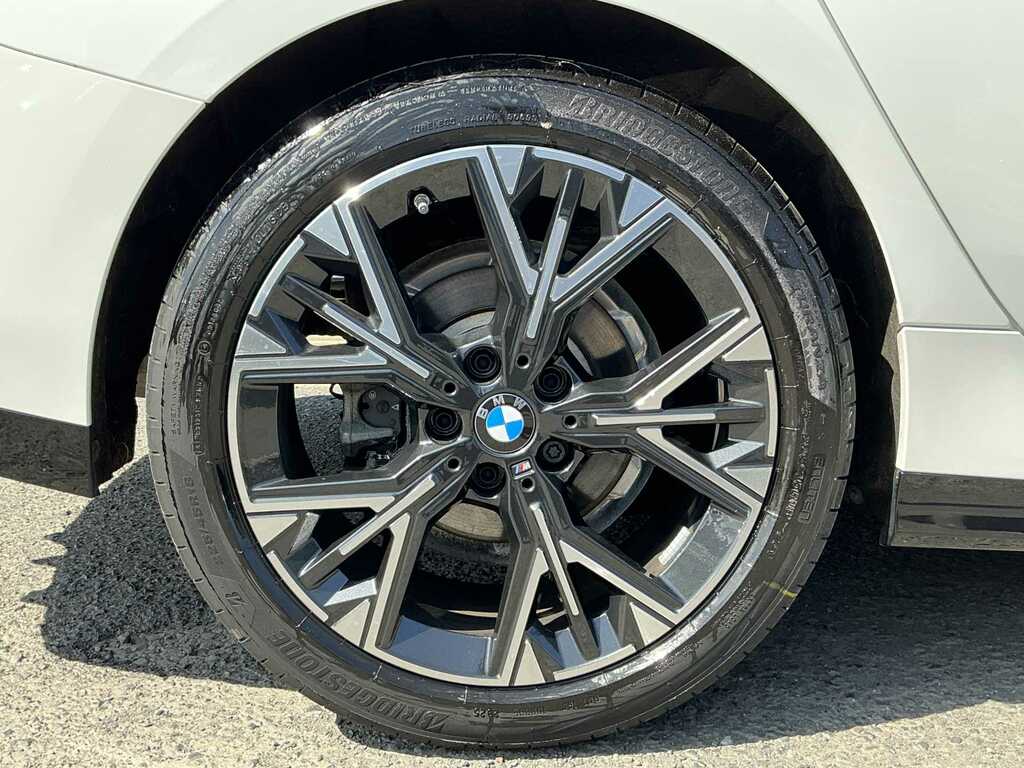 BMW 2 Series 220 M Sport Step DN75CTO White #6