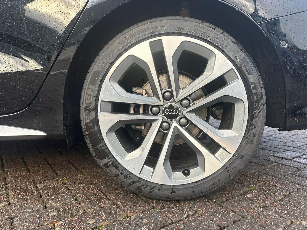 Audi A3 1.5 Tfsi 150 S Line S Tronic SF75YTZ Black #6