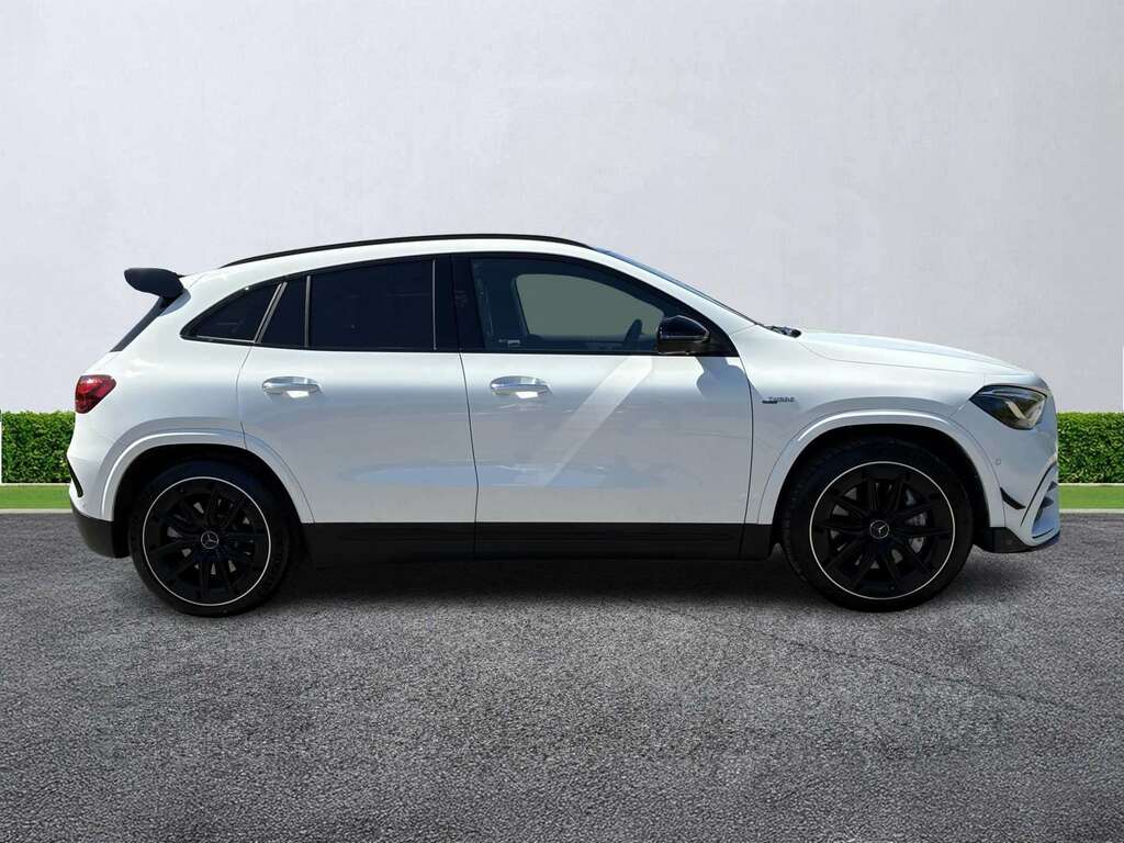 Mercedes-Benz GLA Class Gla 35 4Matic Premium Plus White #3