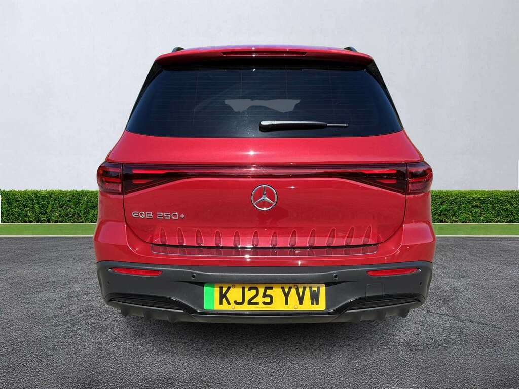 Mercedes-Benz EQB Eqb 250 140Kw Urban Edition 70.5Kwh KJ25YVW Red #4