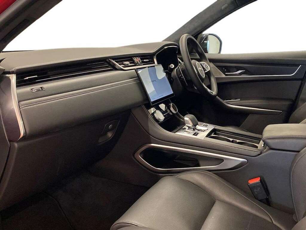 Jaguar F-Pace 3.0 D300 R-dynamic Hse Black 90Th Anniv Red #3
