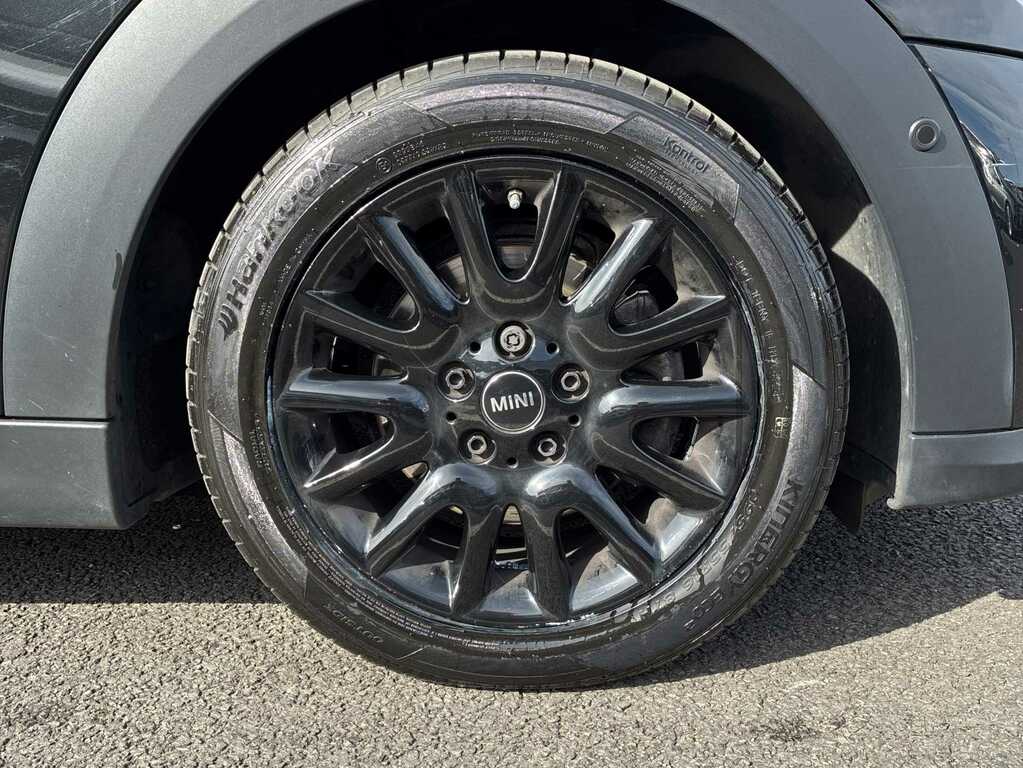 Mini Hatch 1.5 Cooper Classic Premium Plus DL23EEG Black #6