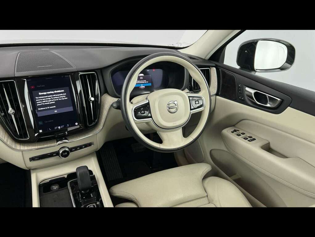 Volvo XC60 2.0 B4p Plus Dark Geartronic YW72DPY Black #4