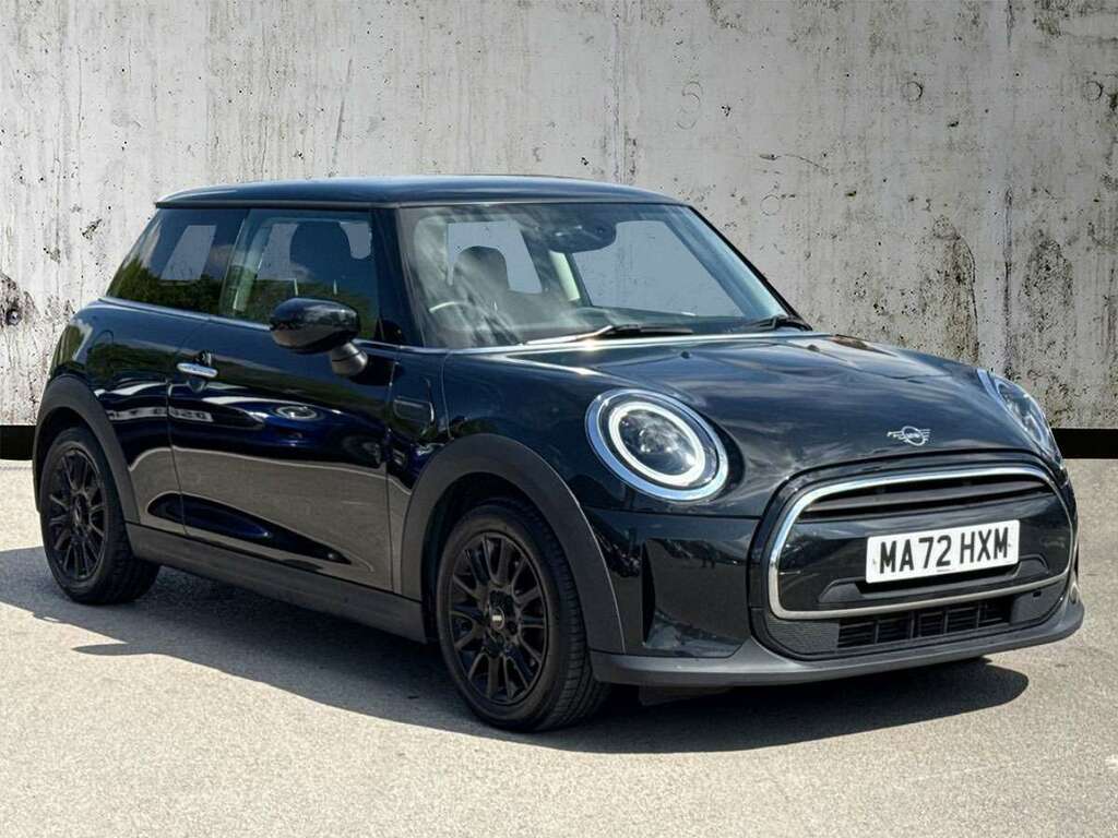 Mini Hatch 1.5 Cooper Classic Black