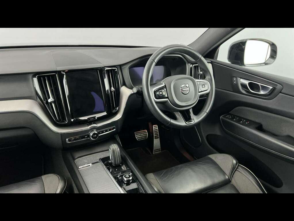 Volvo XC60 2.0 B4d R Design Awd Geartronic SM71GXG Grey #4