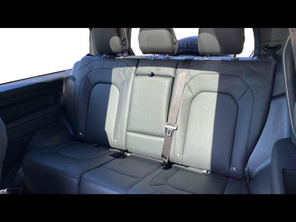 Land Rover Defender 90 3.0 D250 X-dynamic Hse 90 KW74FZN Green #4