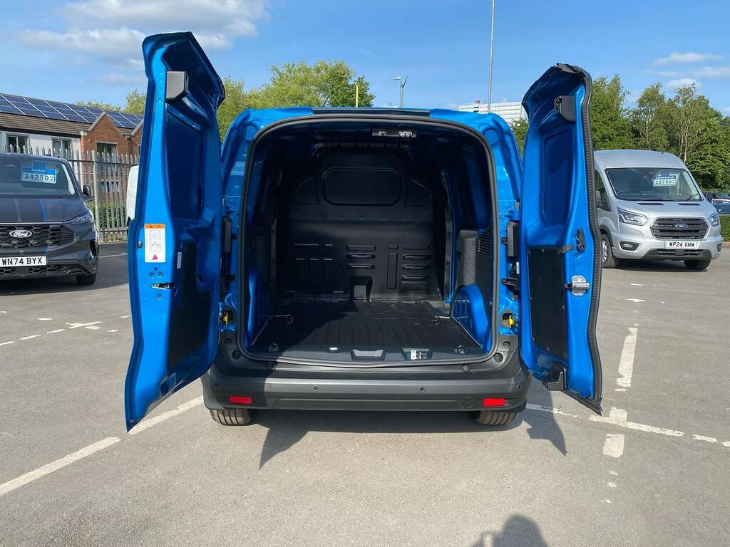 Ford Transit Courier 100Kw 43Kwh Limited Van ND25YTN #6