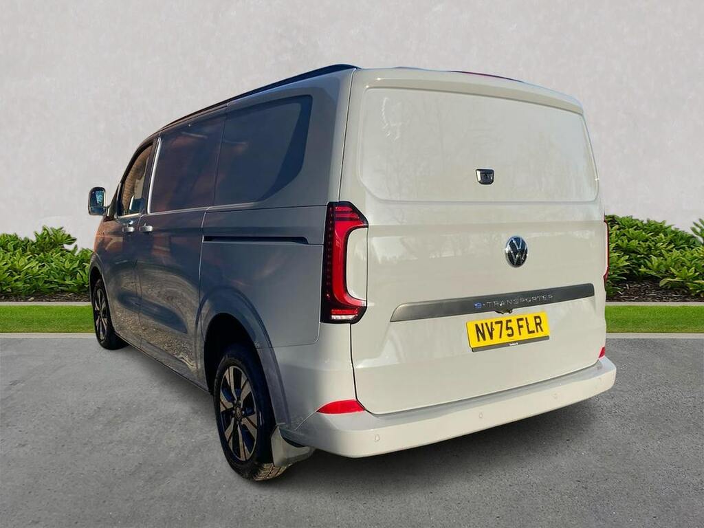 Volkswagen E-Transporter 160Kw 65Kwh Commerce Pro Van NV75FLR