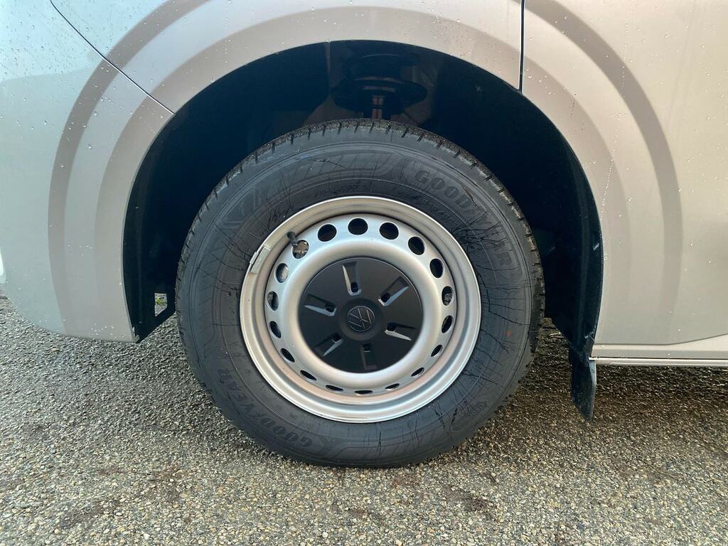 Volkswagen Transporter 2.0 Tdi 110 Commerce Plus Van NU75WKF #5
