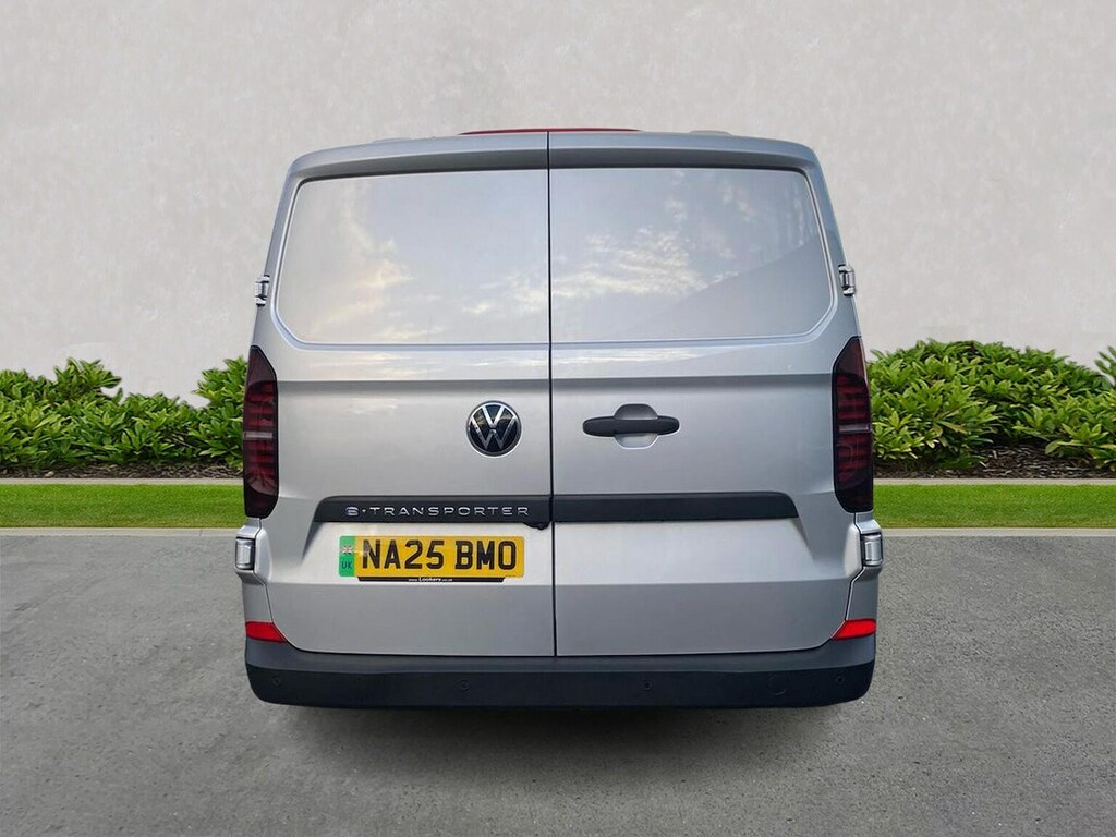 Volkswagen E-Transporter 100Kw 65Kwh Commerce Plus Van NA25BMO #4