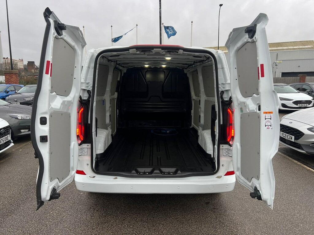 Ford Transit Custom 320 65Kwh Limited Panel Van L2 H YS74VAA #6