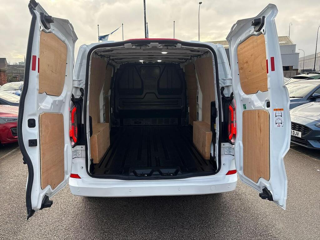Ford Transit Custom 320 65Kwh Limited Panel Van L2 H YM74FRO #6