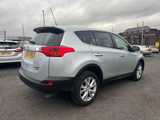 Toyota Rav 4 2.2 D-cat Icon Suv 4Wd Euro 5 150 GV62RVL Silver #2