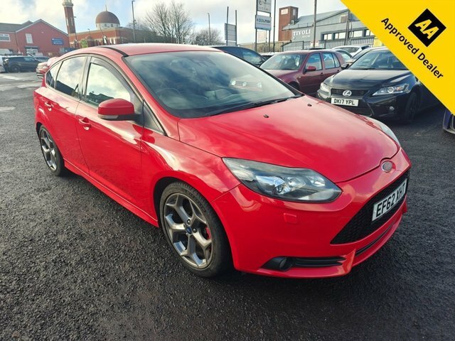 Ford Focus 2.0T Ecoboost St-3 Hatchback Eur Red