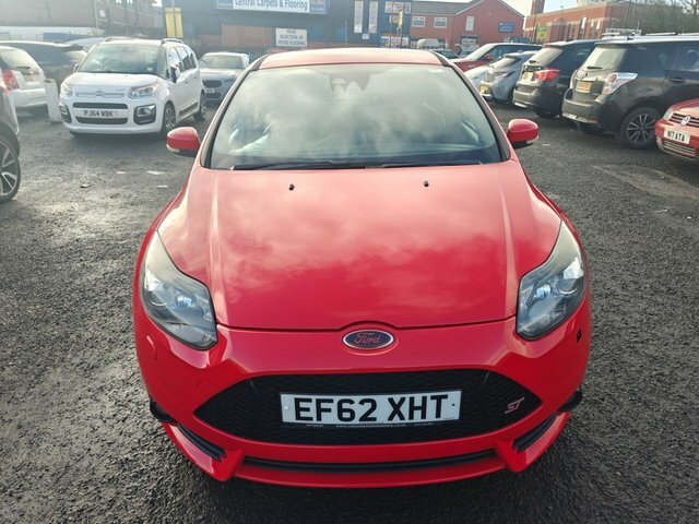 Ford Focus 2.0T Ecoboost St-3 Hatchback Eur Red #3