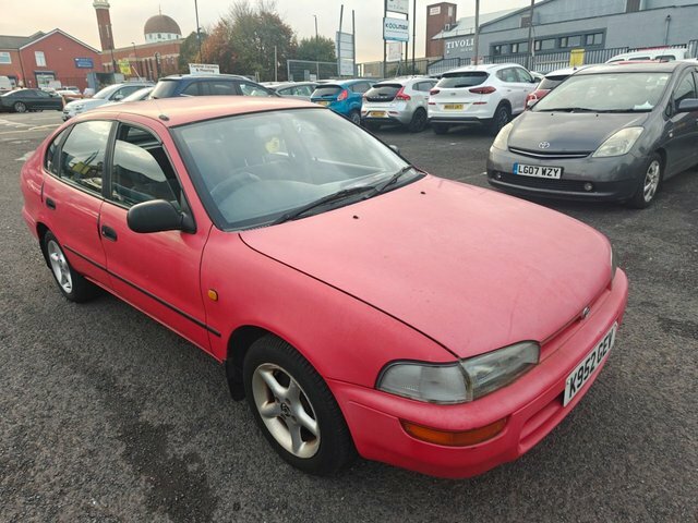 Toyota Corolla 0.0L Red