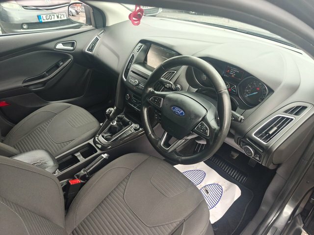 Ford Focus 1.0T Ecoboost Titanium Hatchback MM15ADV Grey #4