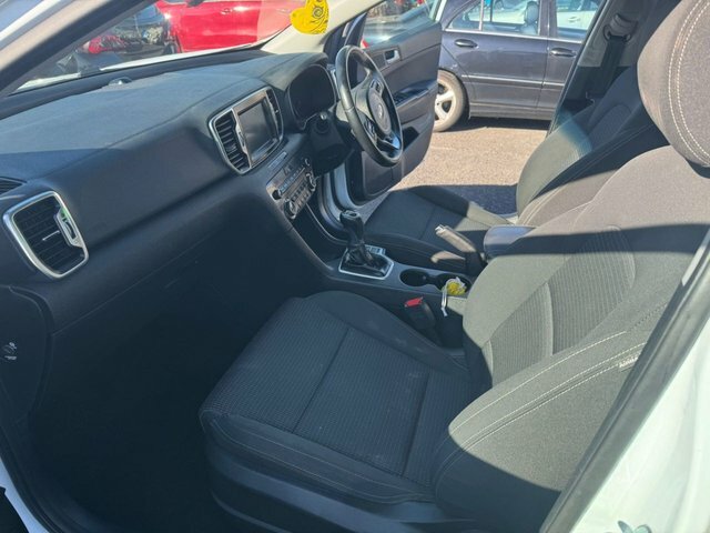 Kia Sportage 1.7 Crdi 2 Suv Euro 6 S S 114 NK67ODN White #5