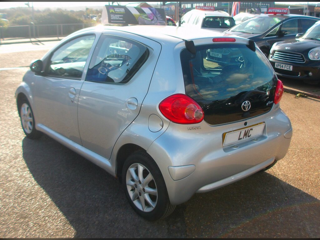 Toyota Aygo 1.0 Vvt-i Platinum Hatchback 67 Silver #4