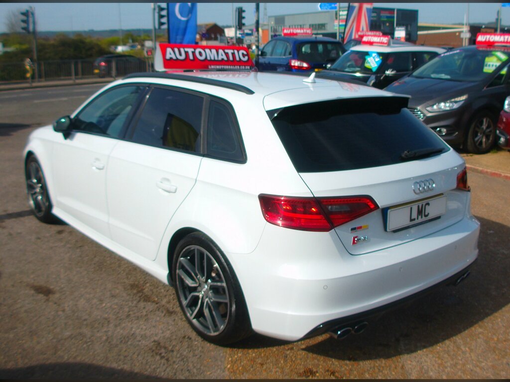 Audi S3 2.0 Tfsi Sportback S Tronic Quattro Eur HD15EPN White #4