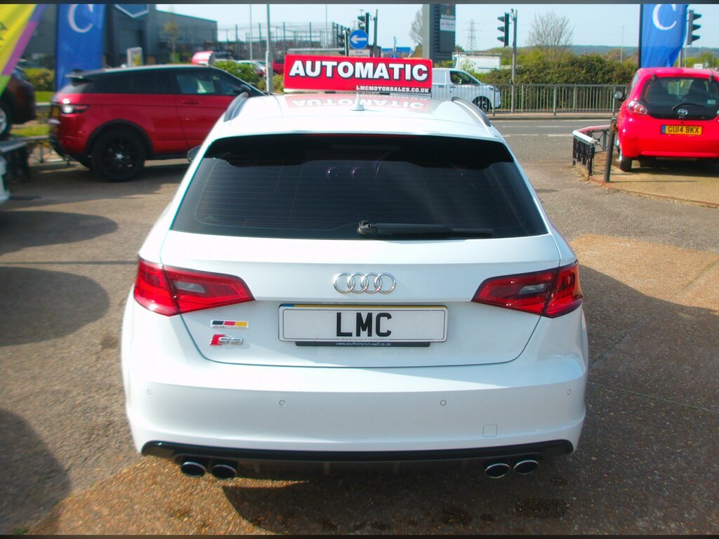 Audi S3 2.0 Tfsi Sportback S Tronic Quattro Eur HD15EPN White #5