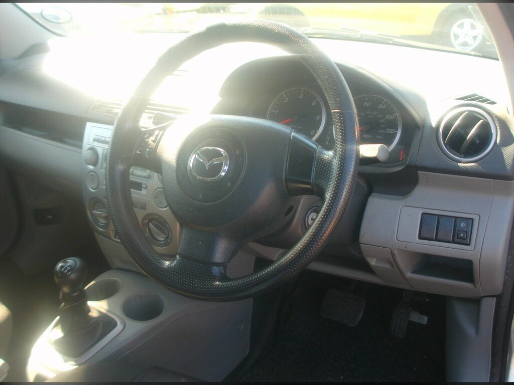 Mazda 2 S Hatchback Silver #11