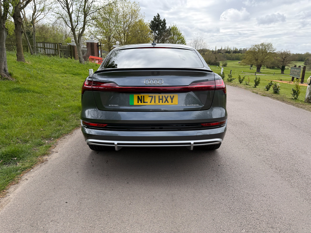 Audi E-tron Tron 55 S Line Sportback 95 Kwh NL71HXY  #4