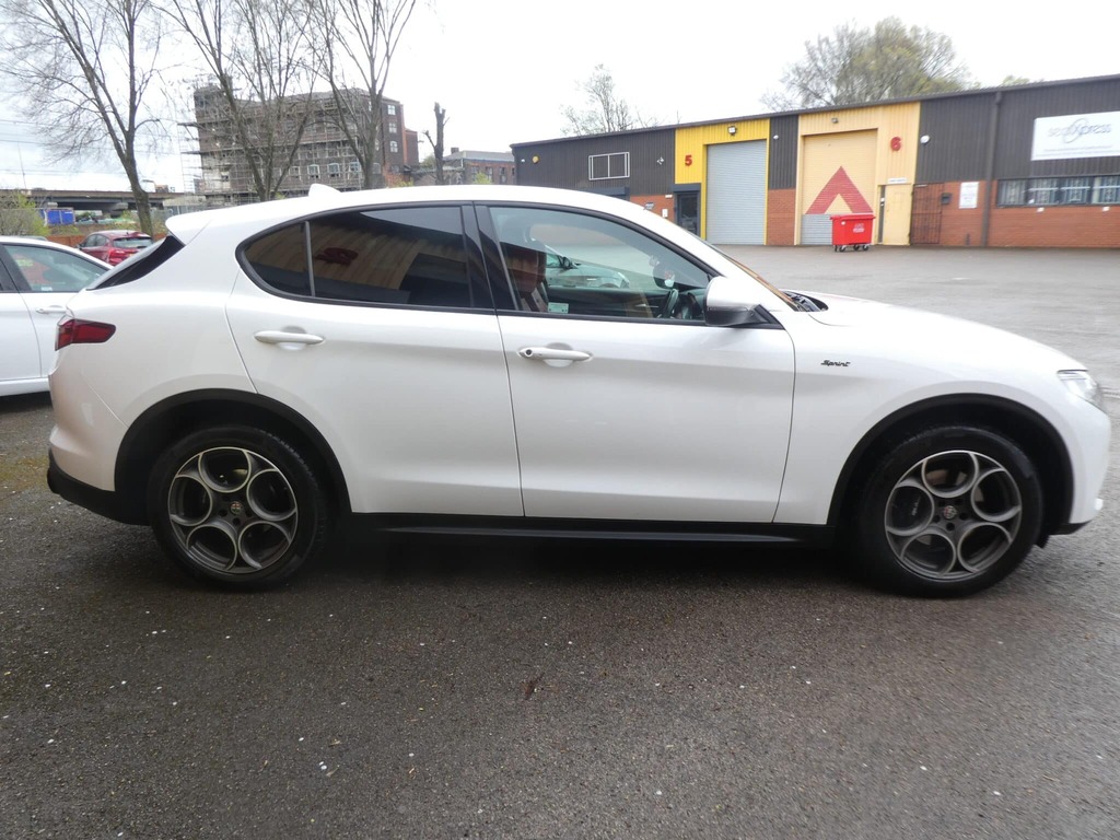 Alfa Romeo Stelvio 2.2 Td Sprint Q4 Awd 190 Start Stop YB71BHD  #4