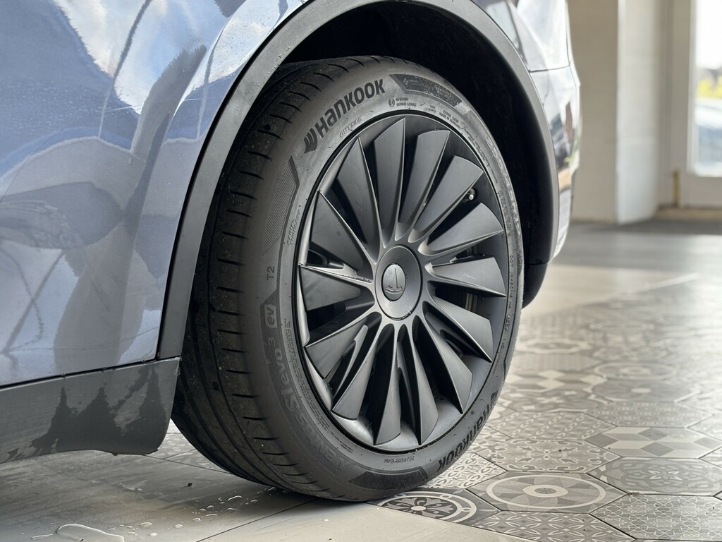 Tesla Model Y Suv 202323 ML23OGX Grey #6