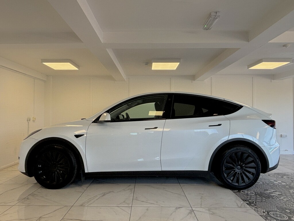 Tesla Model Y Suv 202323 MA23OOJ White #6