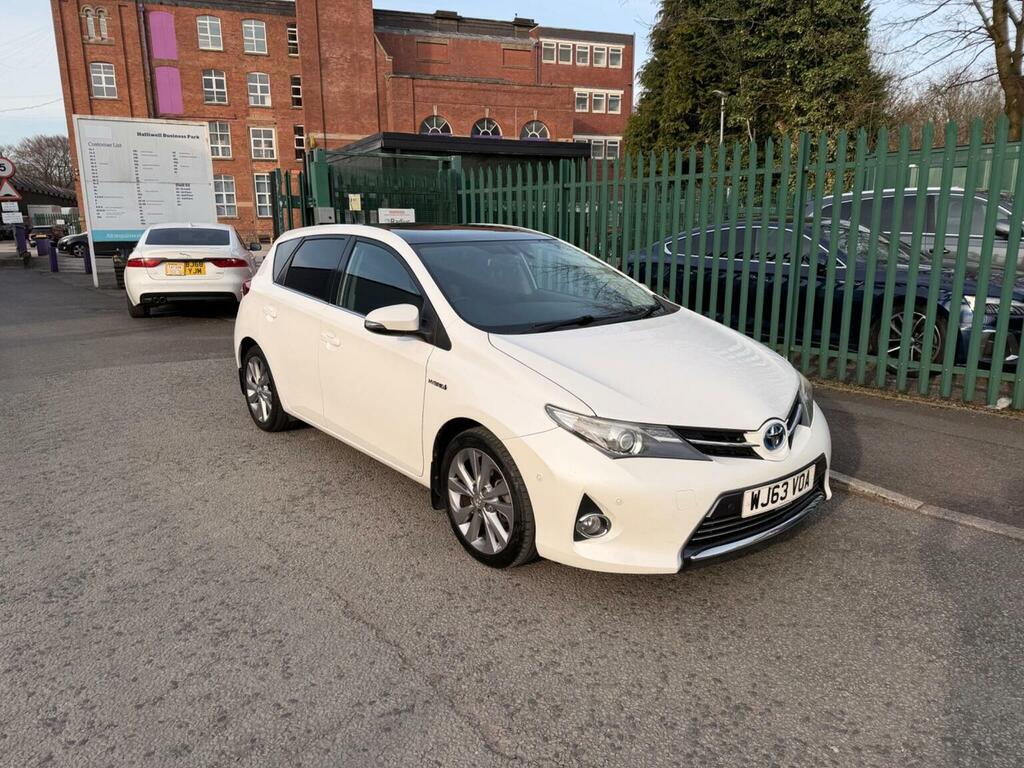 Toyota Auris 1.8 Vvt-h Excel Cvt Euro 5 Ss 201363 White