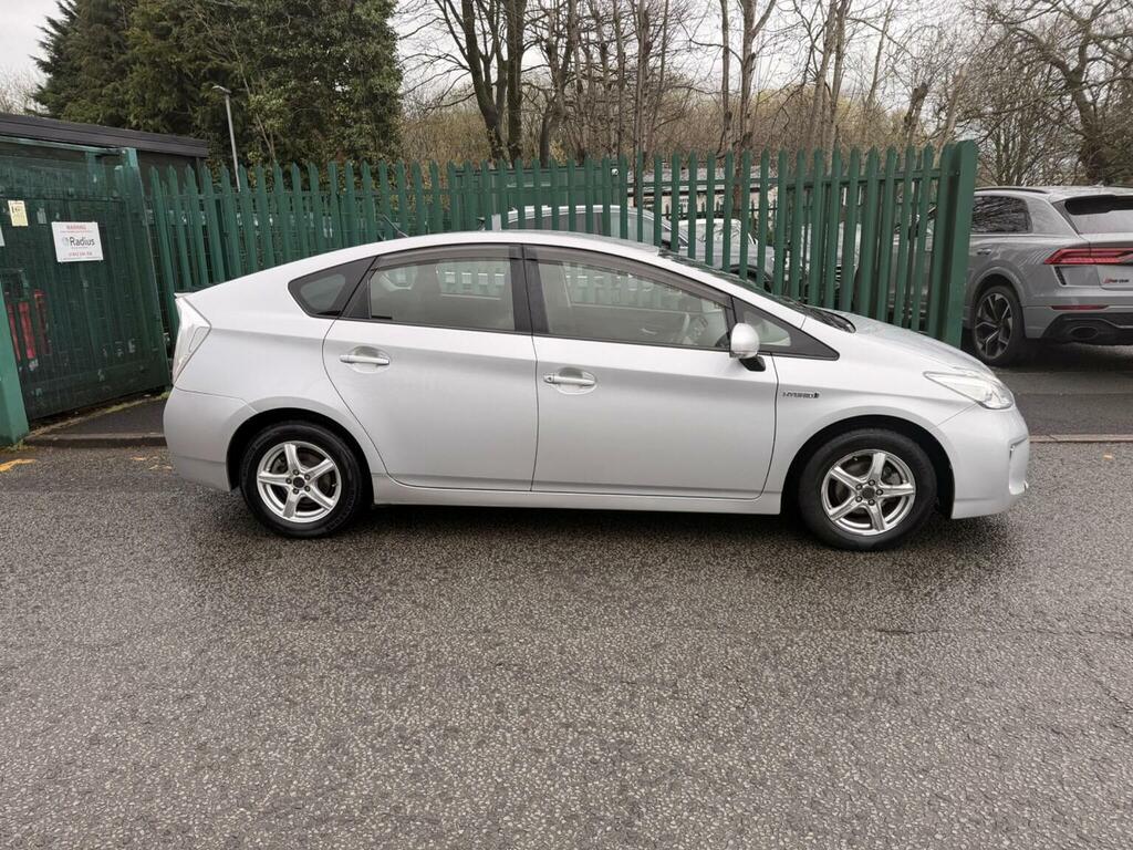 Toyota Prius 1.8 Vvt-h T4 Hatchback Hybrid Cvt Euro LK15GDO Silver #2
