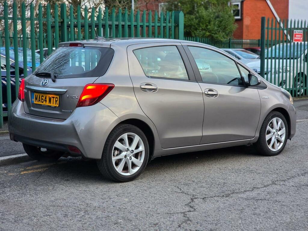 Toyota Yaris 1.5 Vvt-h Excel E-cvt Euro 6 Safety Sense, 15 MA64WTR Brown #3