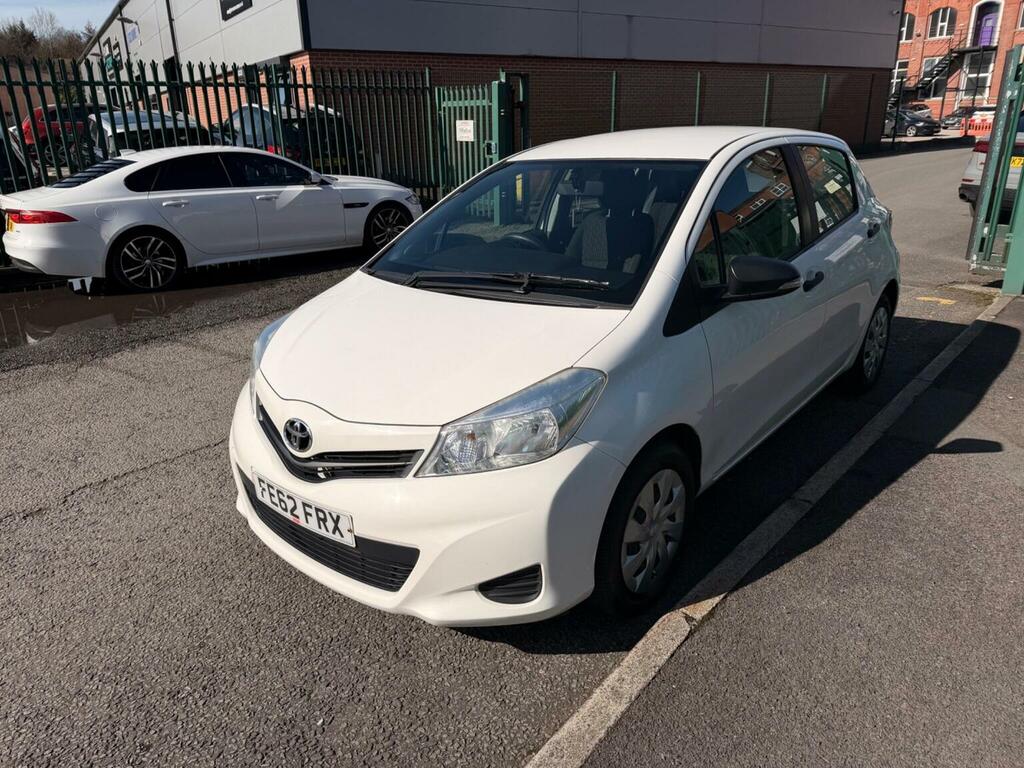 Toyota Yaris 1.0 Vvt-i T2 Euro 5 201262 White #6