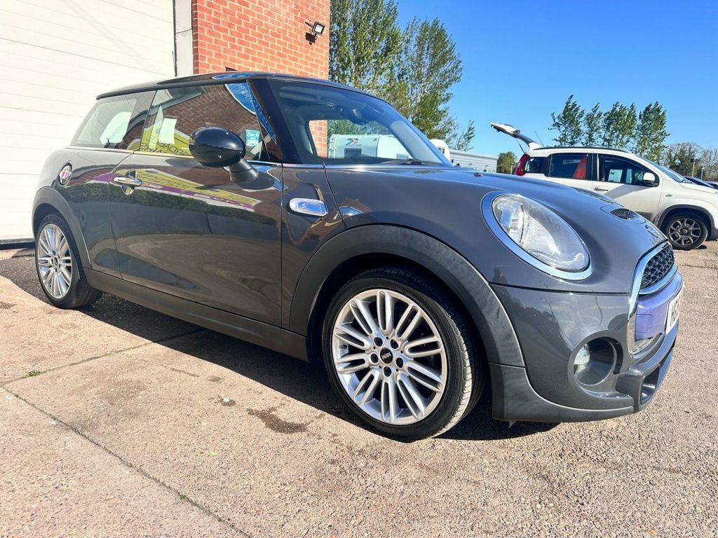 Mini Hatch 2L Cooper S Grey